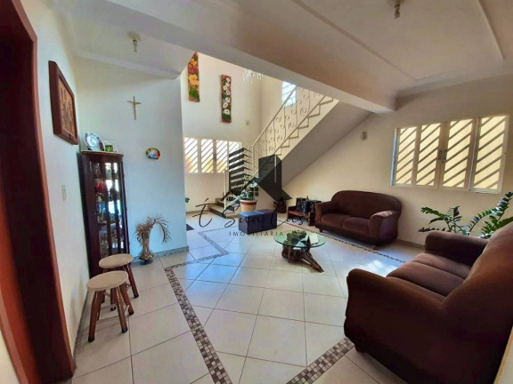 Imagem Casa com 5 Quartos à Venda, 360 m² em João Pinheiro - Belo Horizonte Imagem Casa com 5 Quartos à Venda, 360 m² em João Pinheiro - Belo Horizonte