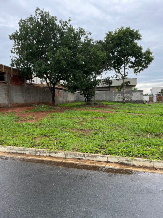 Terreno à Venda, 416 m² em Portal Do Sol Green - Goiânia