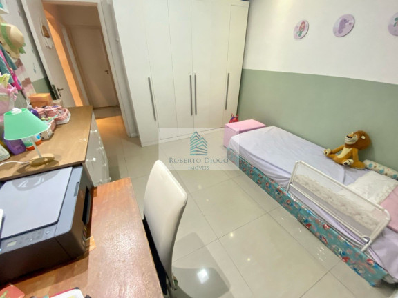 Imagem Imóvel com 2 Quartos à Venda, 70 m² em Icaraí - Niterói Imagem Imóvel com 2 Quartos à Venda, 70 m² em Icaraí - Niterói