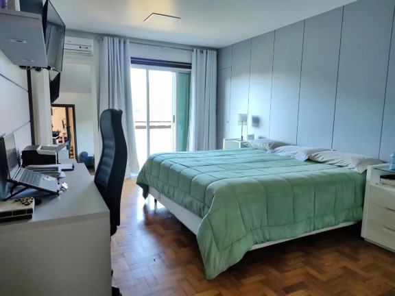 Imagem Casa com 4 Quartos à Venda, 285 m² em Várzea - Teresópolis