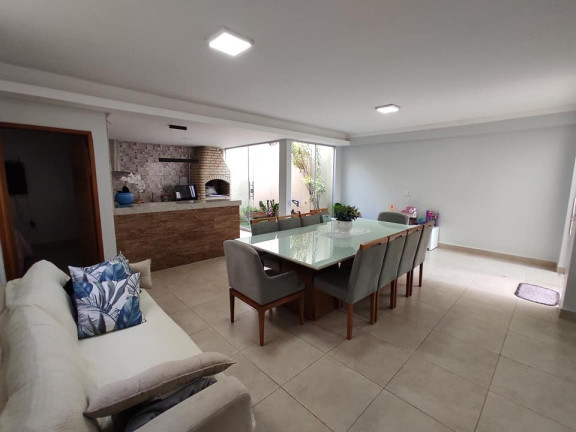 Imagem Imóvel com
4 Quartos à Venda, 210 m² em
Sitios Santa Luzia -
Aparecida De Goiania Imagem Imóvel com
4 Quartos à Venda, 210 m² em
Sitios Santa Luzia -
Aparecida De Goiania