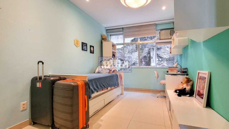Imagem Apartamento com 4 Quartos à Venda, 220 m² em Lagoa - Rio De Janeiro
