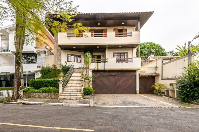 Casa de Condomínio com 5 Quartos à Venda, 450 m² em Morumbi - São Paulo