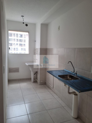 Imagem Imóvel com 2 Quartos à Venda, 48 m² em Taquara - Rio De Janeiro Imagem Imóvel com 2 Quartos à Venda, 48 m² em Taquara - Rio De Janeiro