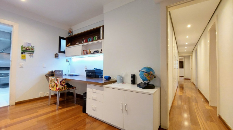 Imagem Apartamento com 4 Quartos à Venda, 246 m² em Itaim Bibi - São Paulo