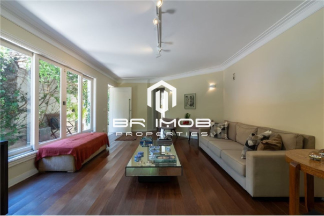 Imagem Casa com 5 Quartos à Venda, 360 m² em Morumbi - São Paulo Imagem Casa com 5 Quartos à Venda, 360 m² em Morumbi - São Paulo