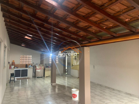 Imagem Casa com 4 Quartos à Venda, 200 m² em Jardim Santo Antonio - Mogi Guaçu Imagem Casa com 4 Quartos à Venda, 200 m² em Jardim Santo Antonio - Mogi Guaçu