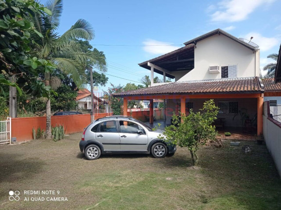 Imagem Sobrado com 5 Quartos à Venda, 360 m² em Cambiju - Itapoá Imagem Sobrado com 5 Quartos à Venda, 360 m² em Cambiju - Itapoá