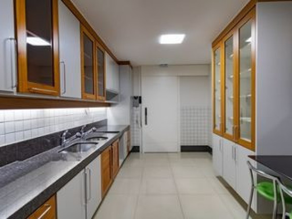 Imagem Casa com 4 Quartos à Venda, 350 m² em Centro - Colatina Imagem Casa com 4 Quartos à Venda, 350 m² em Centro - Colatina