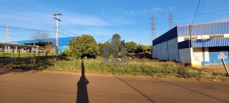 Imagem Terreno à Venda, 400 m² em Country - Cascavel Imagem Terreno à Venda, 400 m² em Country - Cascavel
