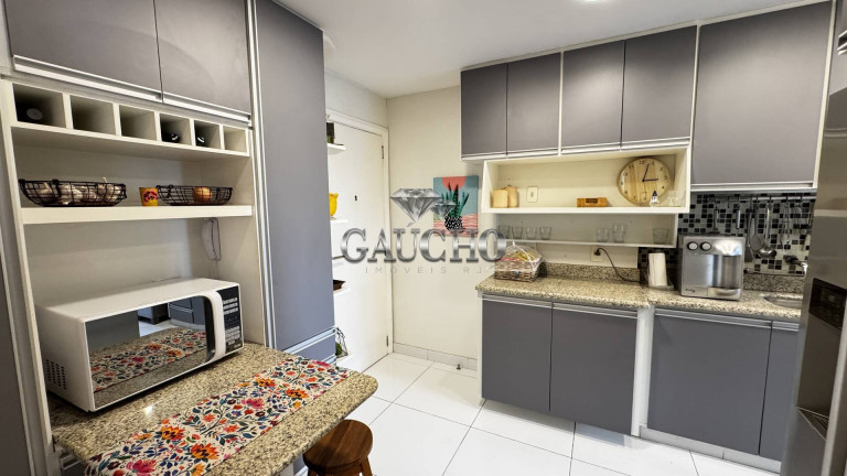 Imagem Apartamento com 3 Quartos à Venda, 127 m² em Barra Da Tijuca - Rio De Janeiro