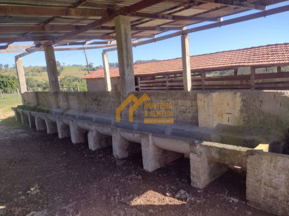 Imagem Fazenda à Venda, 121.000 m² em Vale San Fernando - Itapetininga