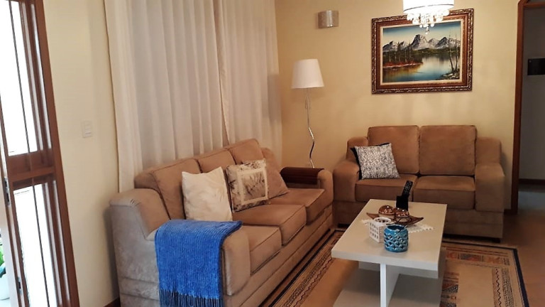 Imagem Sobrado com 3 Quartos à Venda, 411 m² em Igara - Canoas