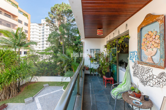 Imagem Apartamento com 3 Quartos à Venda, 151 m² em Real Parque - São Paulo