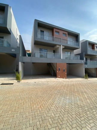 Sobrado com 3 Quartos à Venda, 117 m² em Parque Santa Rosa - Suzano