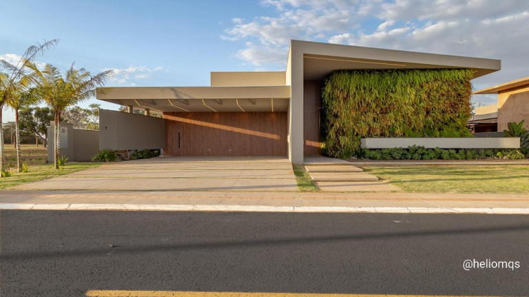 Casa de Condomínio com 4 Quartos à Venda, 600 m² em Terras Do Golfe - Campo Grande