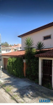 Imagem Sobrado com 3 Quartos para Alugar, 150 m² em Campestre - Santo André