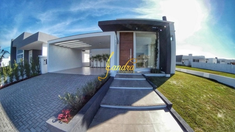 Imagem Casa de Condomínio com 3 Quartos à Venda, 196 m² em Zona Nova - Capão Da Canoa