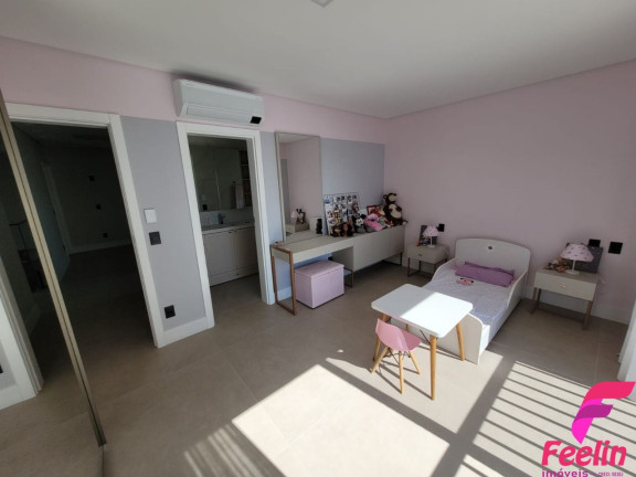 Imagem Casa com 3 Quartos à Venda, 405 m² em João Paulo - Florianópolis Imagem Casa com 3 Quartos à Venda, 405 m² em João Paulo - Florianópolis