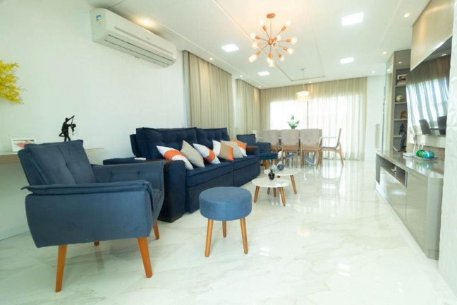Imagem Casa com 4 Quartos à Venda, 250 m² em Bairro Cidade Alpha - Eusébio