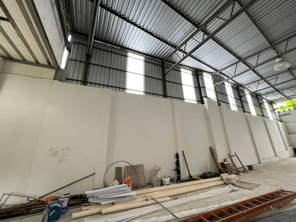 Imagem Galpão à Venda, 686 m² em Coelho - São Gonçalo