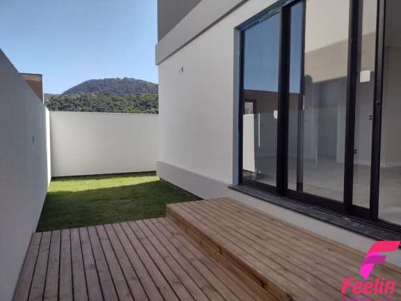 Imagem Casa com 4 Quartos à Venda, 199 m² em Rio Tavares - Florianópolis