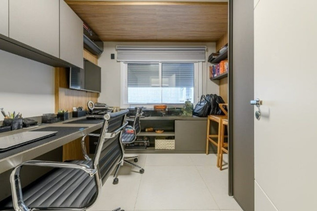 Imagem Apartamento com 3 Quartos à Venda, 134 m² em Tristeza - Porto Alegre Imagem Apartamento com 3 Quartos à Venda, 134 m² em Tristeza - Porto Alegre