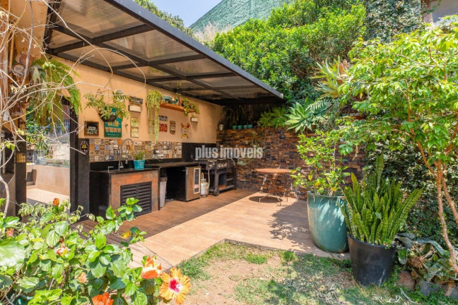 Imagem Casa com 4 Quartos à Venda, 456 m² em Jardim Guedala - São Paulo