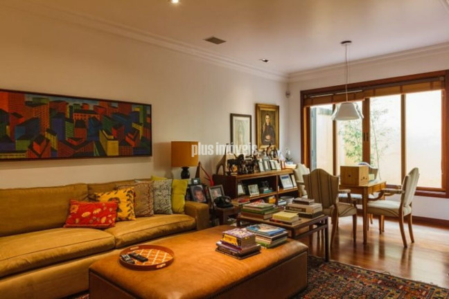 Imagem Casa com 5 Quartos à Venda, 690 m² em Jardim Guedala - São Paulo Imagem Casa com 5 Quartos à Venda, 690 m² em Jardim Guedala - São Paulo