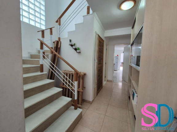 Imagem Sobrado com 3 Quartos à Venda, 128 m² em Estufa Ii - Ubatuba Imagem Sobrado com 3 Quartos à Venda, 128 m² em Estufa Ii - Ubatuba