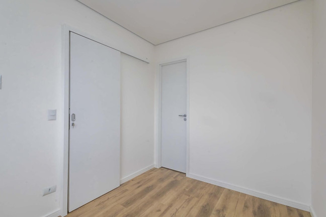 Imagem Kitnet com 1 Quarto à Venda, 23 m² em Centro - Curitiba