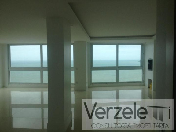 Imagem Apartamento com 3 Quartos à Venda, 180 m² em Centro - Balneário Camboriú Imagem Apartamento com 3 Quartos à Venda, 180 m² em Centro - Balneário Camboriú