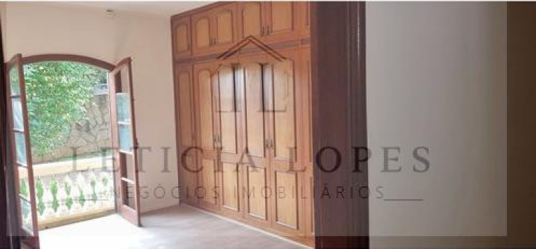 Imagem Casa com 3 Quartos à Venda, 396 m² em Jardim Tereza Cristina - Jundiaí Imagem Casa com 3 Quartos à Venda, 396 m² em Jardim Tereza Cristina - Jundiaí