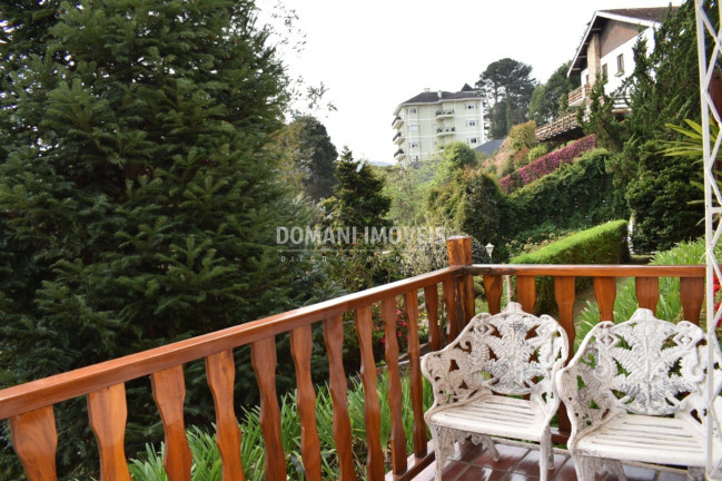 Imagem Imóvel com 3 Quartos à Venda, 132 m² em Região De Capivari - Campos Do Jordão Imagem Imóvel com 3 Quartos à Venda, 132 m² em Região De Capivari - Campos Do Jordão