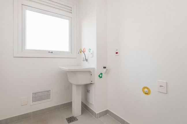 Imagem Imóvel com 2 Quartos à Venda, 53 m² em Jardim Lindóia - Porto Alegre