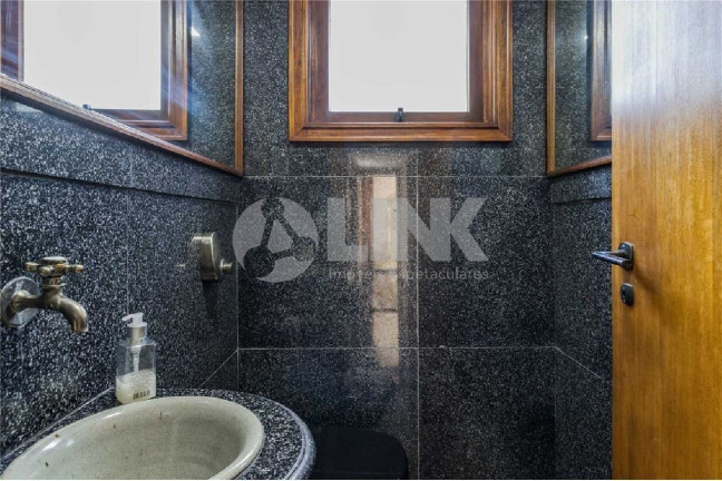 Imagem Apartamento com 3 Quartos à Venda, 258 m² em Mont Serrat - Porto Alegre Imagem Apartamento com 3 Quartos à Venda, 258 m² em Mont Serrat - Porto Alegre