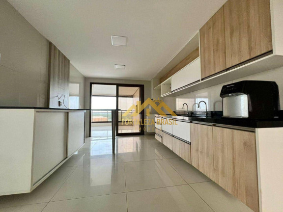 Imagem Imóvel com 4 Quartos à Venda, 259 m² em Guararapes - Fortaleza Imagem Imóvel com 4 Quartos à Venda, 259 m² em Guararapes - Fortaleza