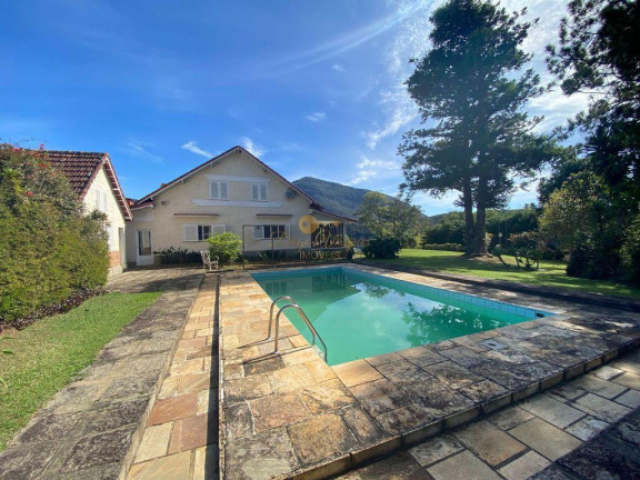 Casa com 6 Quartos à Venda, 255 m² em Fazenda Alpina - Teresópolis