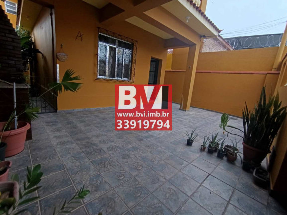 Casa com 3 Quartos à Venda, 160 m² em Vila Kosmos - Rio De Janeiro