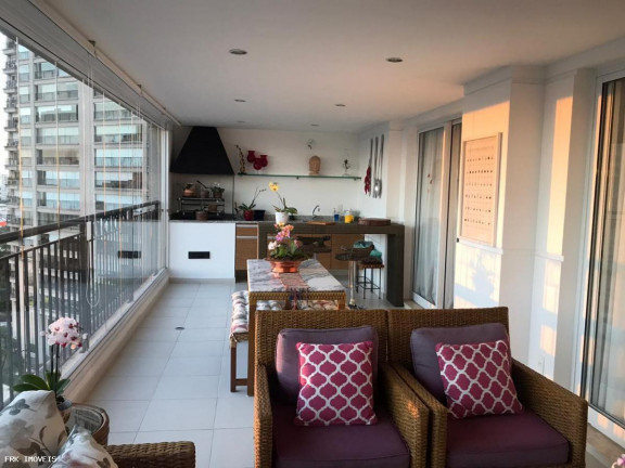 Imagem Apartamento com 4 Quartos à Venda, 247 m² em Panamby - São Paulo Imagem Apartamento com 4 Quartos à Venda, 247 m² em Panamby - São Paulo