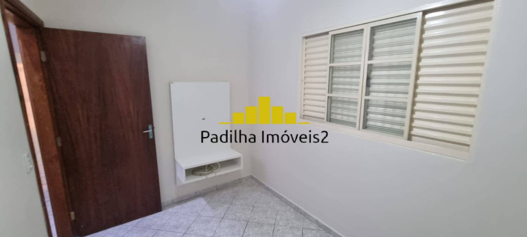 Imagem Casa com 2 Quartos à Venda, 150 m² em Jardim Zulmira - Sorocaba Imagem Casa com 2 Quartos à Venda, 150 m² em Jardim Zulmira - Sorocaba