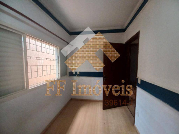 Imagem Casa com 3 Quartos à Venda, 293 m² em São Carlos