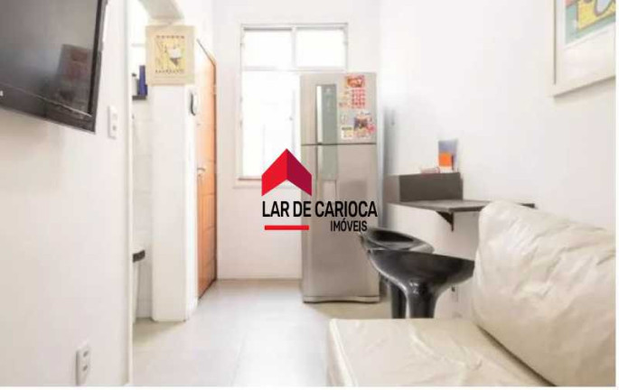 Imagem Apartamento com 1 Quarto à Venda, 35 m² em Catete - Rio De Janeiro Imagem Apartamento com 1 Quarto à Venda, 35 m² em Catete - Rio De Janeiro