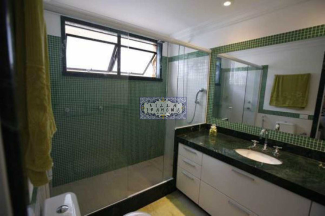 Imagem Apartamento com 4 Quartos à Venda, 258 m² em Agriões - Teresópolis