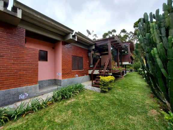 Imagem Casa com 4 Quartos à Venda, 574 m² em Granja Guarani - Teresópolis
