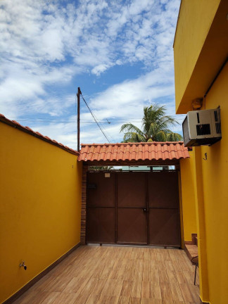 Casa com 2 Quartos à Venda,  em Guaratiba - Rio De Janeiro
