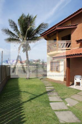 Imagem Casa com 5 Quartos à Venda, 420 m² em Centro - Peruíbe Imagem Casa com 5 Quartos à Venda, 420 m² em Centro - Peruíbe