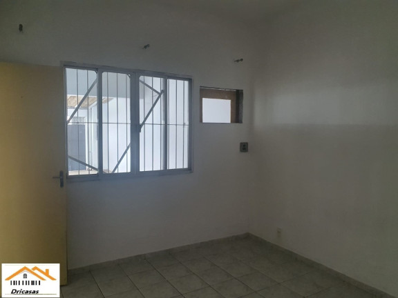 Imagem Sobrado com 6 Quartos à Venda,  em Senador Camará - Rio De Janeiro