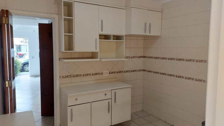 Casa com 2 Quartos à Venda, 211 m² em Granja Viana - Cotia