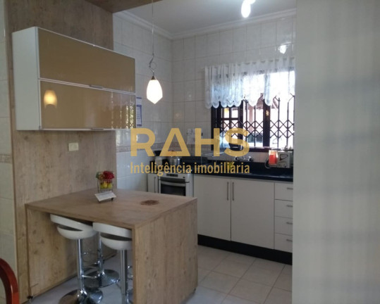 Imagem Casa com 4 Quartos à Venda, 261 m² em América - Joinville Imagem Casa com 4 Quartos à Venda, 261 m² em América - Joinville